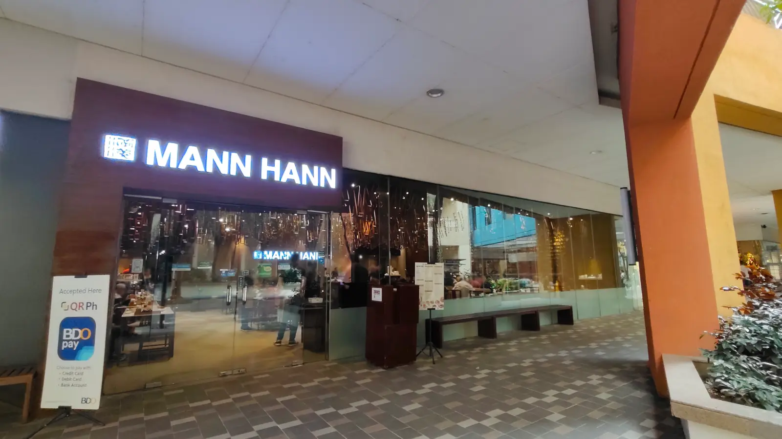 MANN HANN in SM Mall of Asia